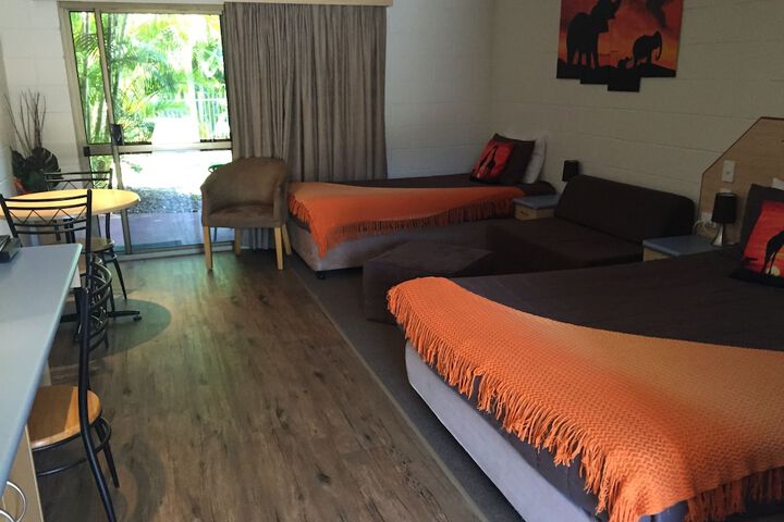 Room 8 of 53