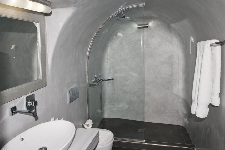 Room 82 of 150
