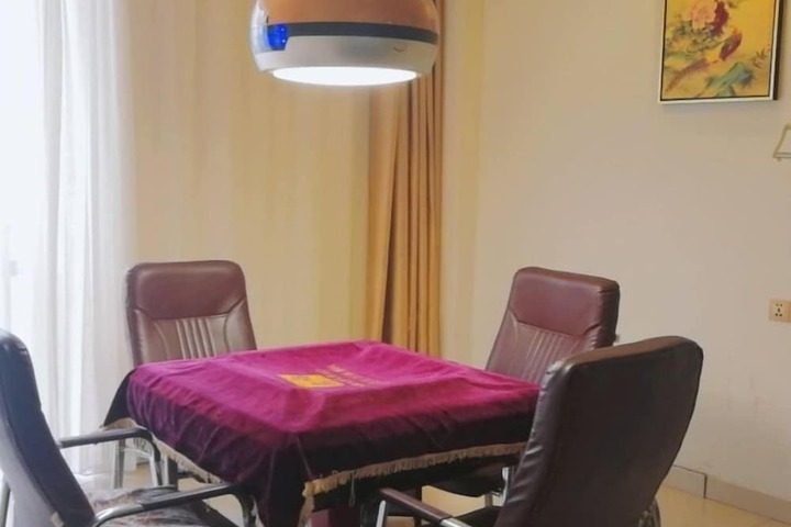 Room 12 of 21