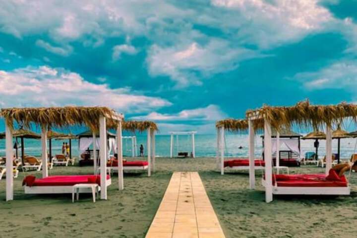 Beach 116 of 140