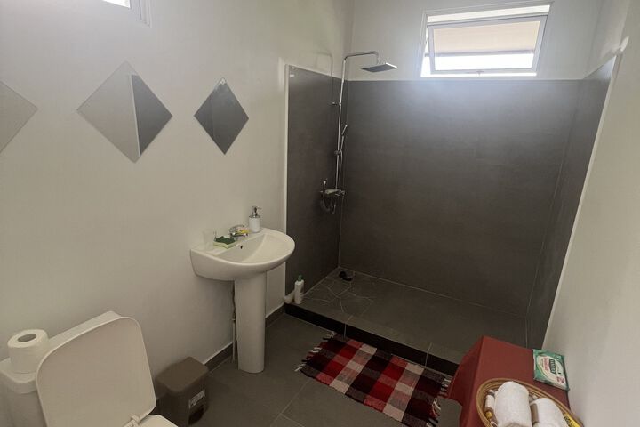 Room 3 of 17