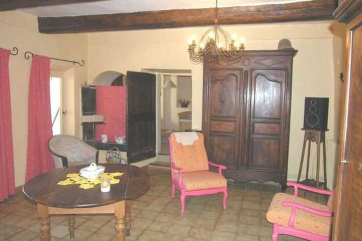 Room 3 of 7