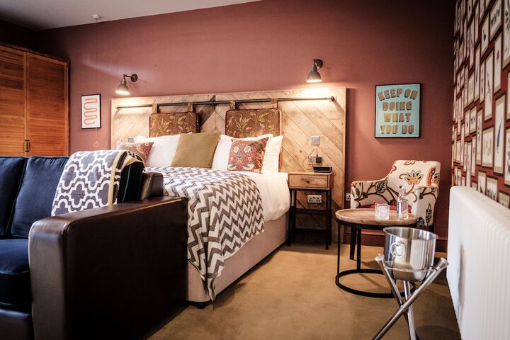 Room 55 of 171