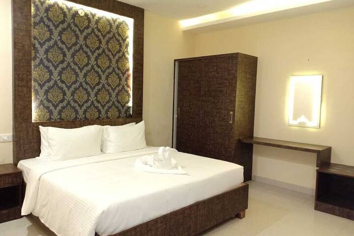 Room 5 of 54