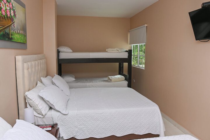 Room 8 of 35