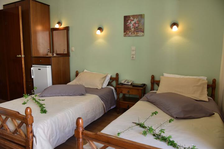 Room 10 of 52