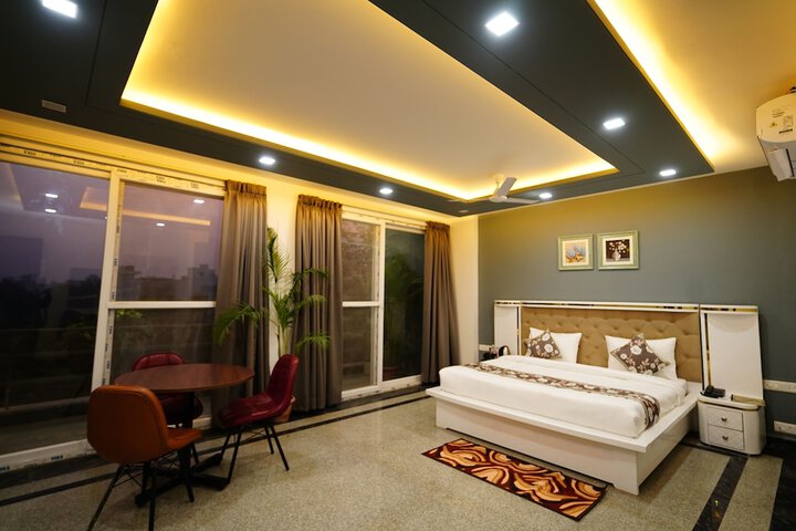 Room 15 of 73