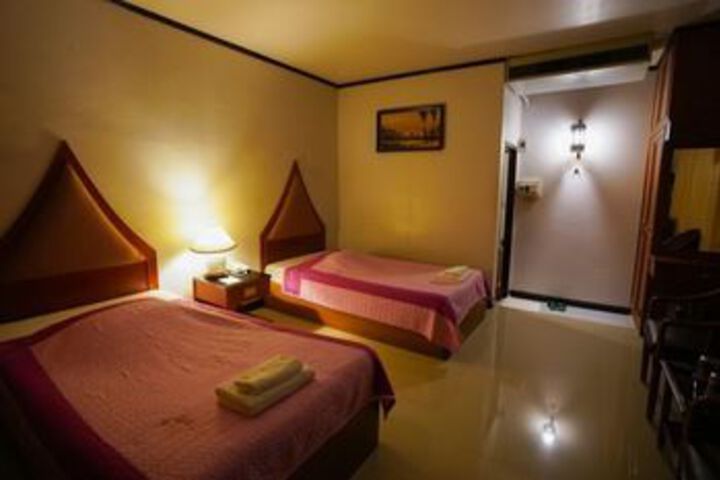 Room 14 of 49