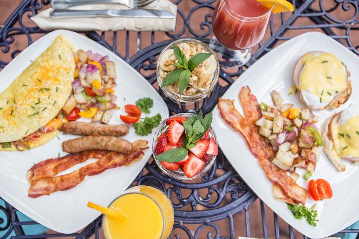 Breakfast/Coffee Service 72 of 80