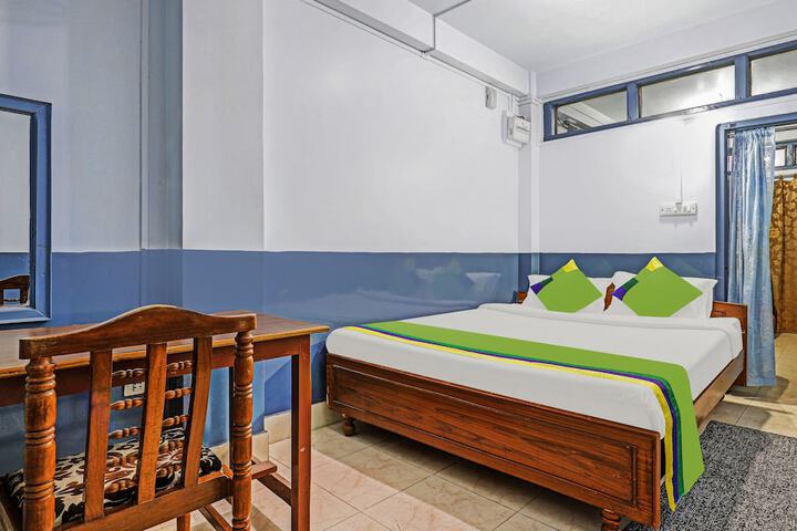 Room 20 of 38