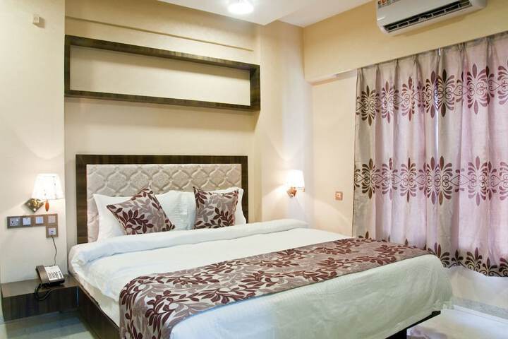 Room 10 of 71