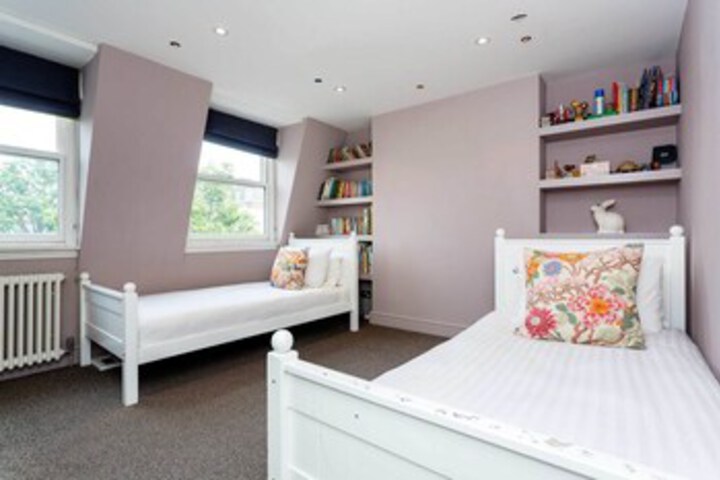 Room 26 of 28