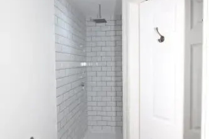 Room 7 of 11