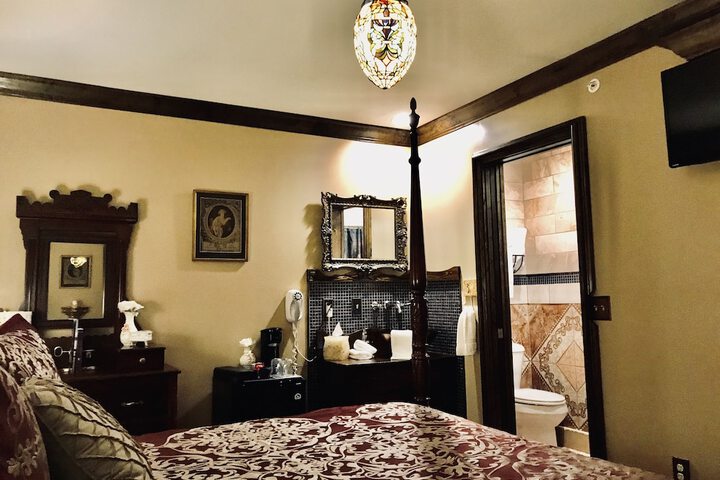 Room 80 of 95