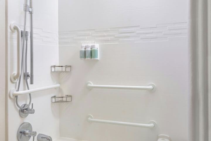Room 15 of 29