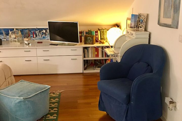 Room 35 of 74