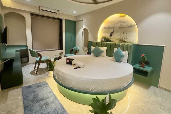 Hotel Wow stay - Balewadi Pune