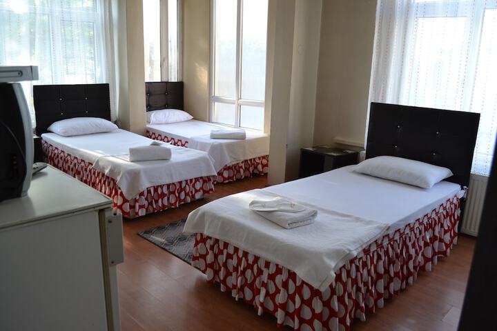 Room 7 of 14