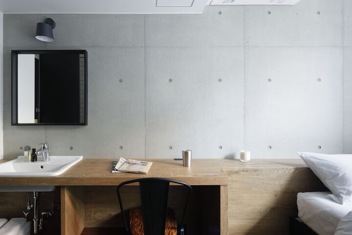 Room 3 of 46