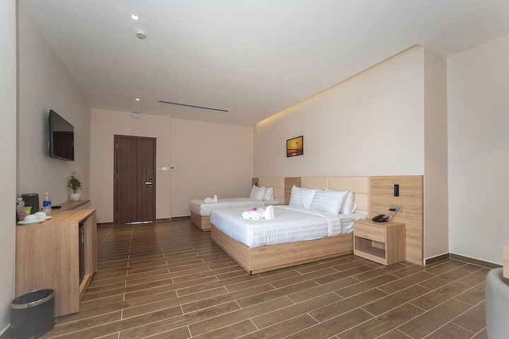 Room 53 of 109
