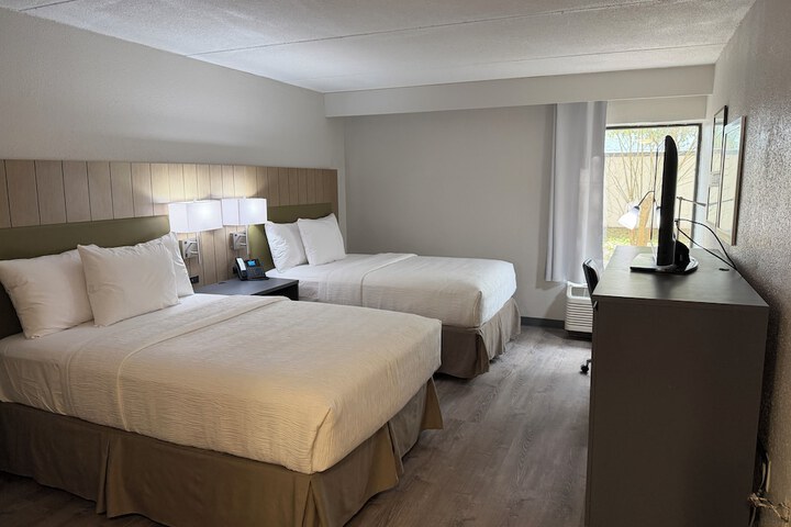 Room 10 of 29