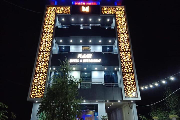 Maan Hotel and Restaurant