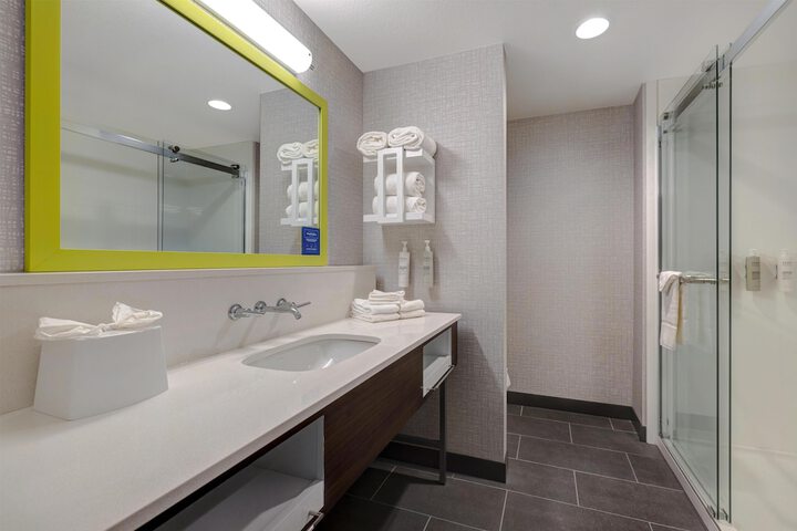 Bathroom shower