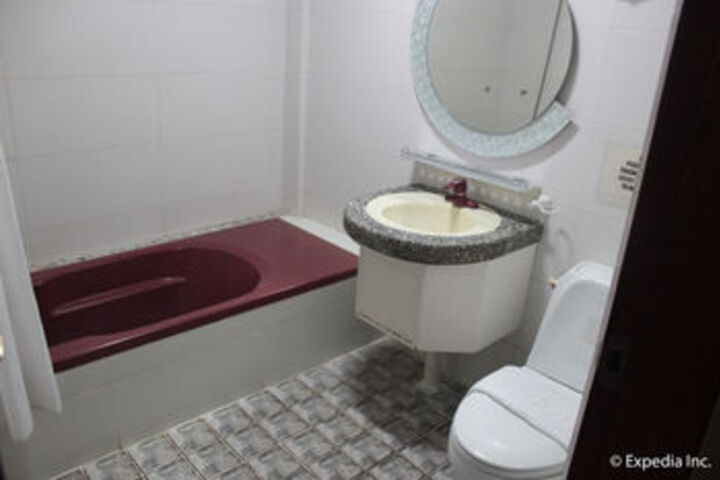 Room 2 of 79