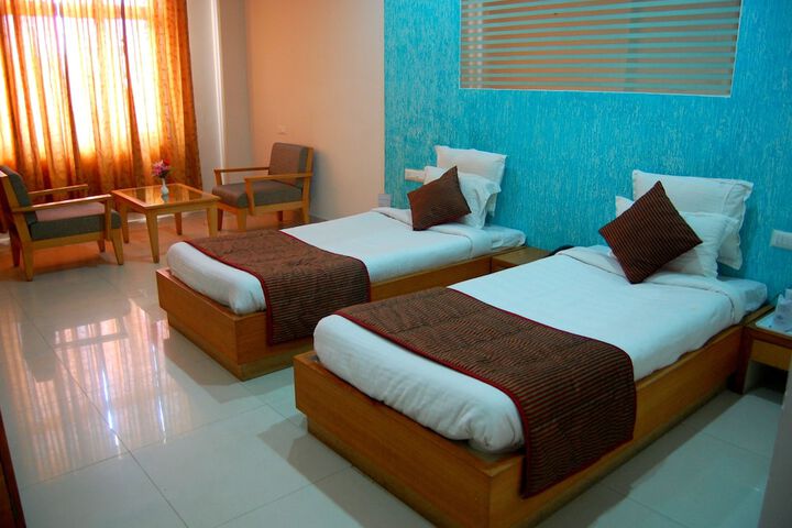 Room 3 of 49