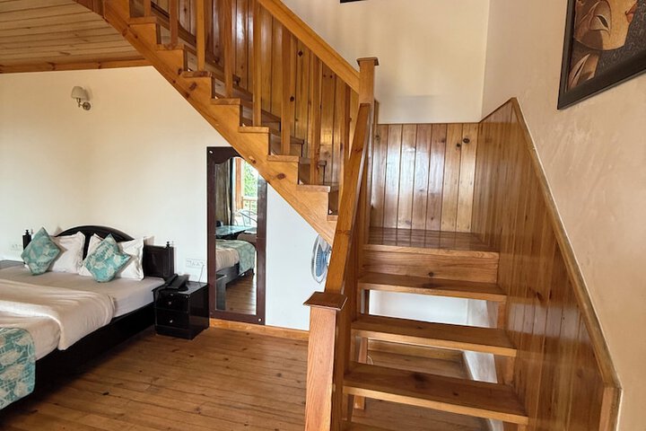 Room 20 of 38
