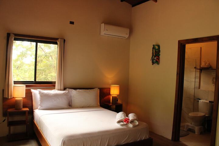 Room 18 of 77