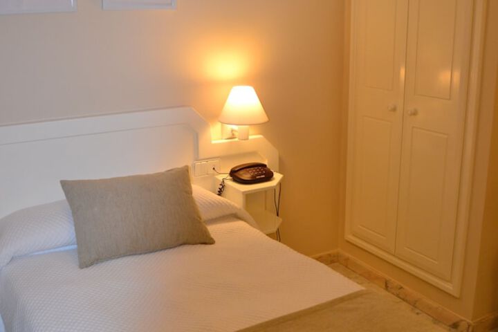 Room 14 of 70