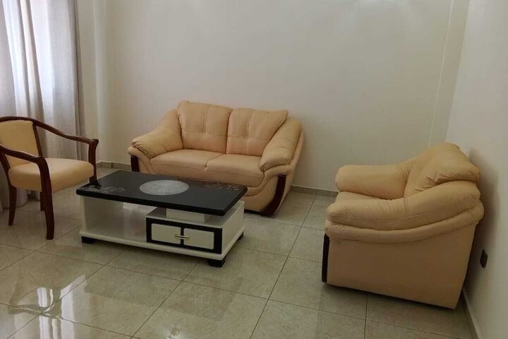 Room 17 of 28