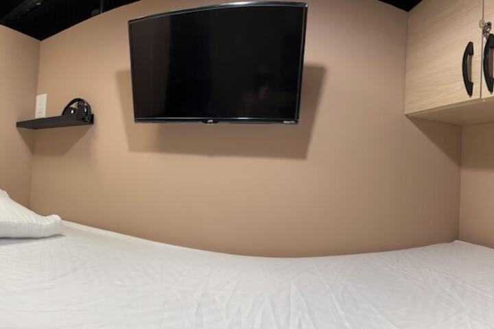 Room 14 of 43