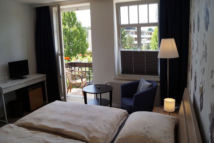 Room 28 of 56