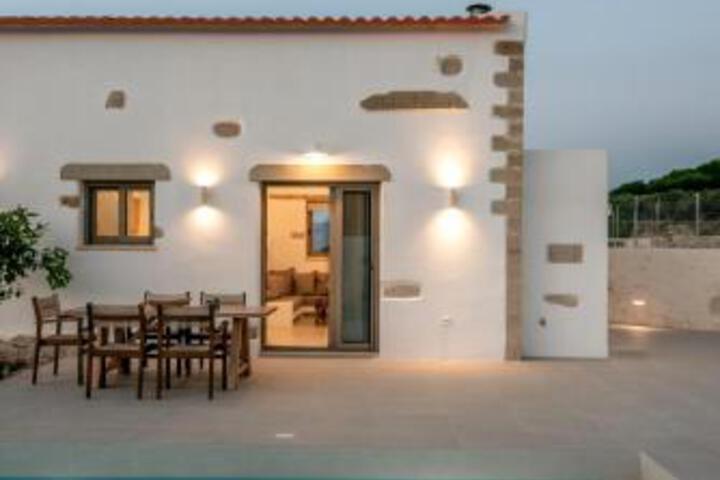 Froudi Villa Near Falaserna Construction 2022