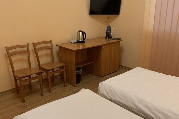 Room 6 of 36
