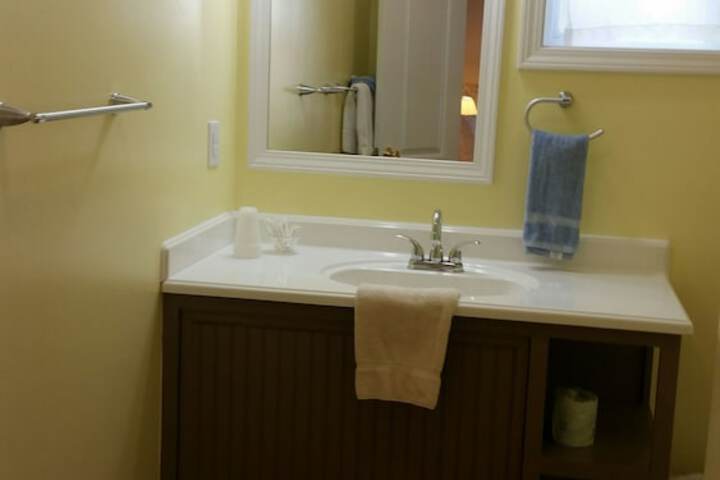 Room 21 of 37