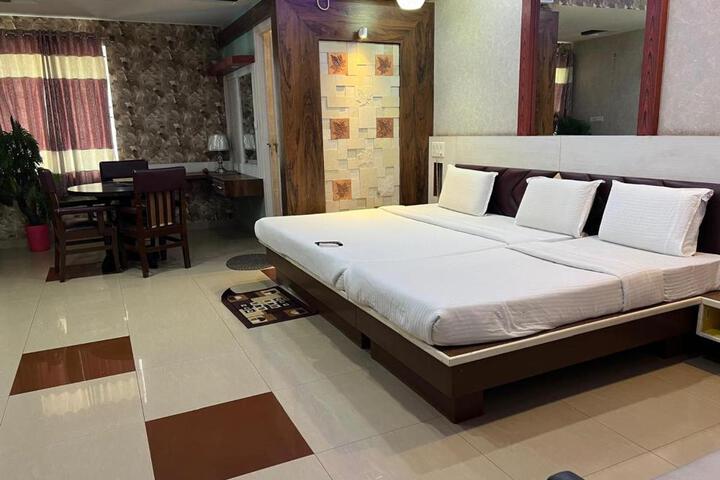 Vaishali Deluxe Comfort