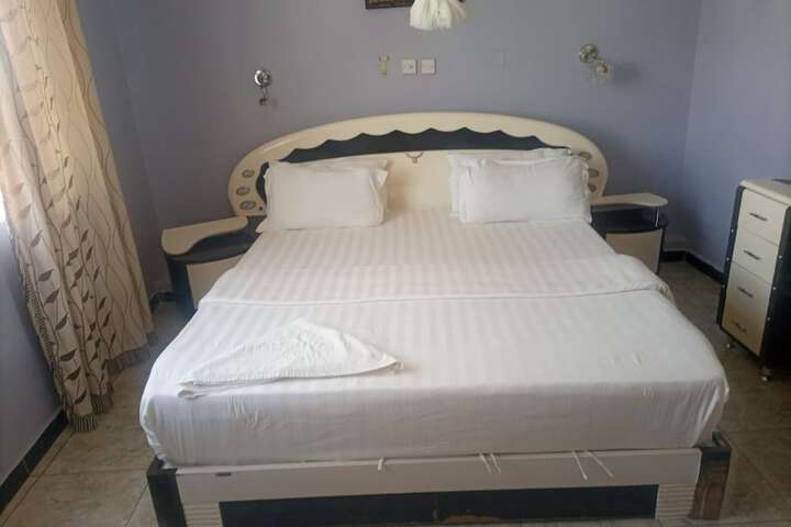 Room 19 of 44