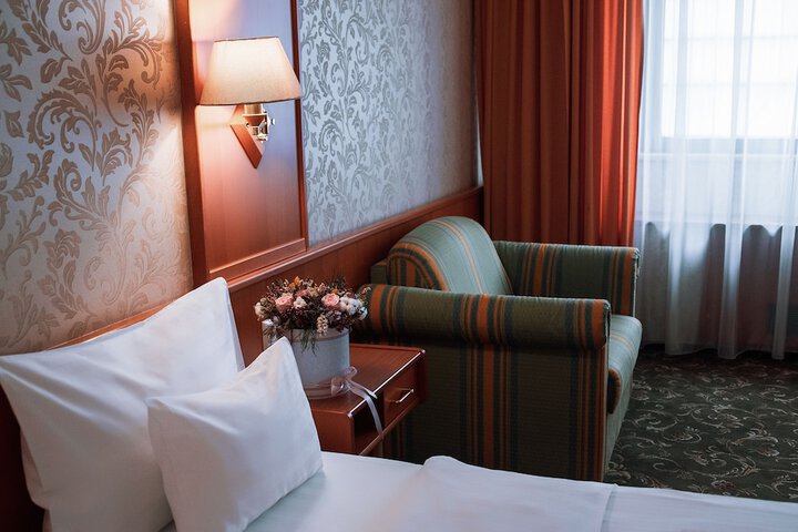 Room 28 of 81
