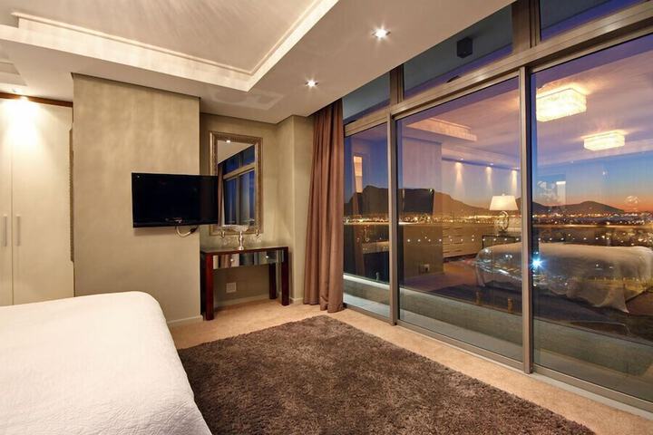 Room 18 of 55