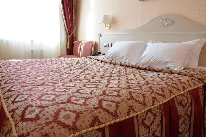 Room 21 of 48