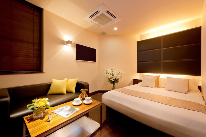 Room 7 of 22