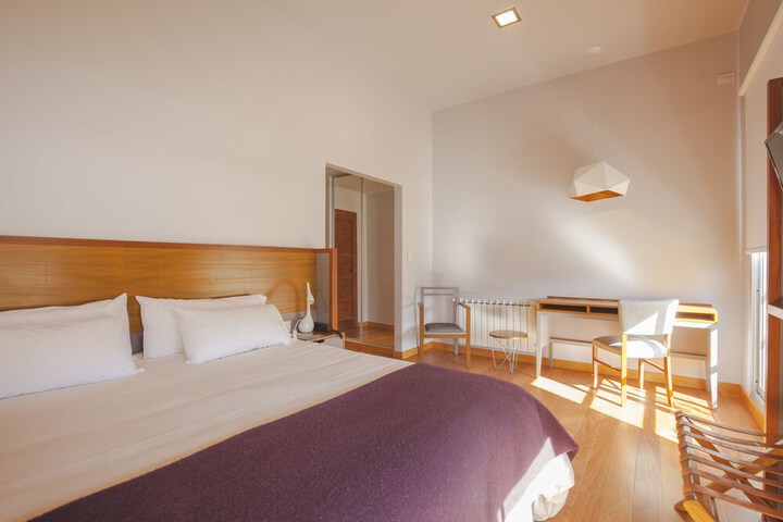 Room 8 of 31