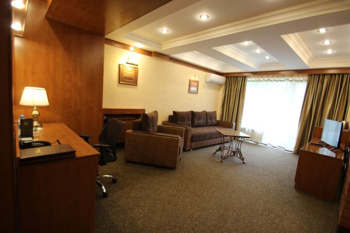 Room 17 of 112