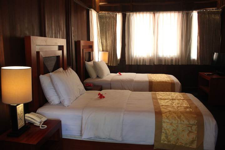Room 3 of 47