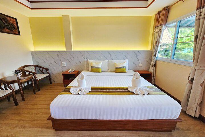 Room 73 of 152
