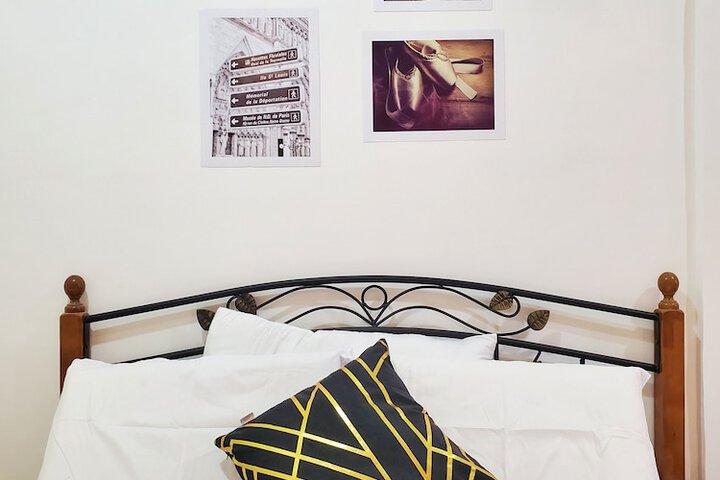 Room 3 of 23
