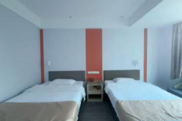 Room 22 of 23